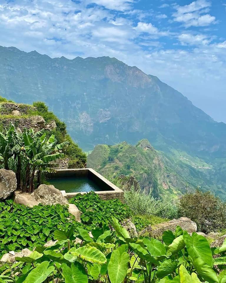 Paysages montagneux de Santo Antão, île de randonnée au Cap-Vert